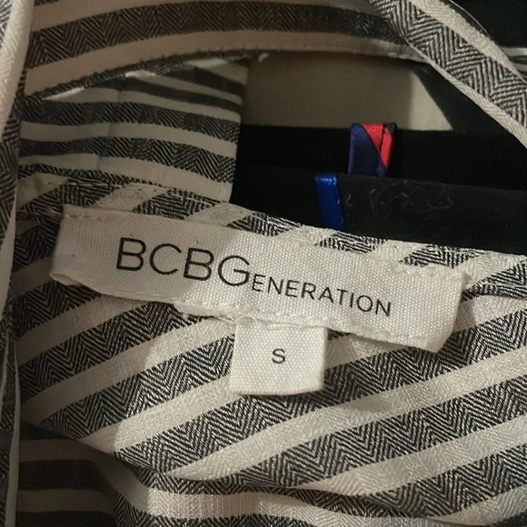 BCBGeneration Tank - Picture 3 of 3